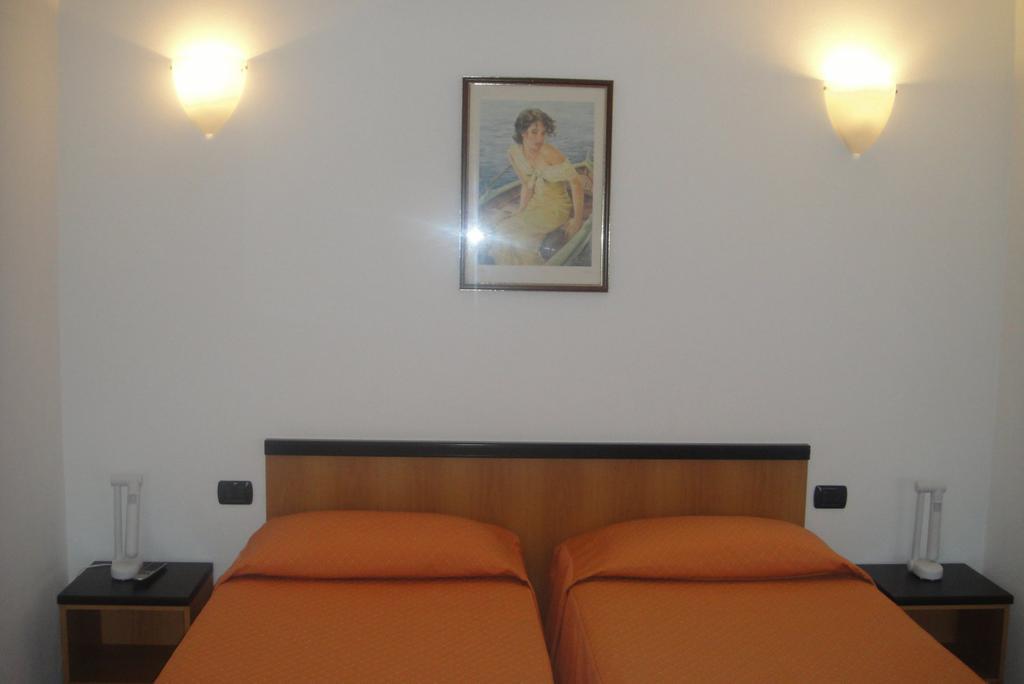 Hotel Scala Nord Milano Cameră foto