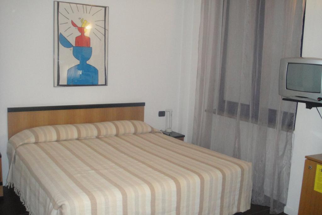 Hotel Scala Nord Milano Cameră foto